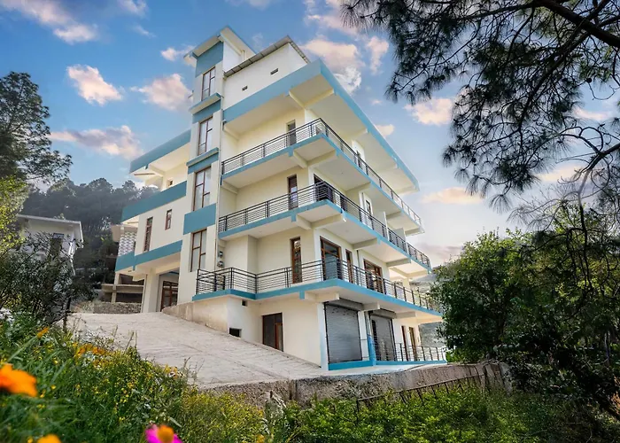 The Snowflake In - Family Groups & Events & Traking - Open Rooftop - Balcony